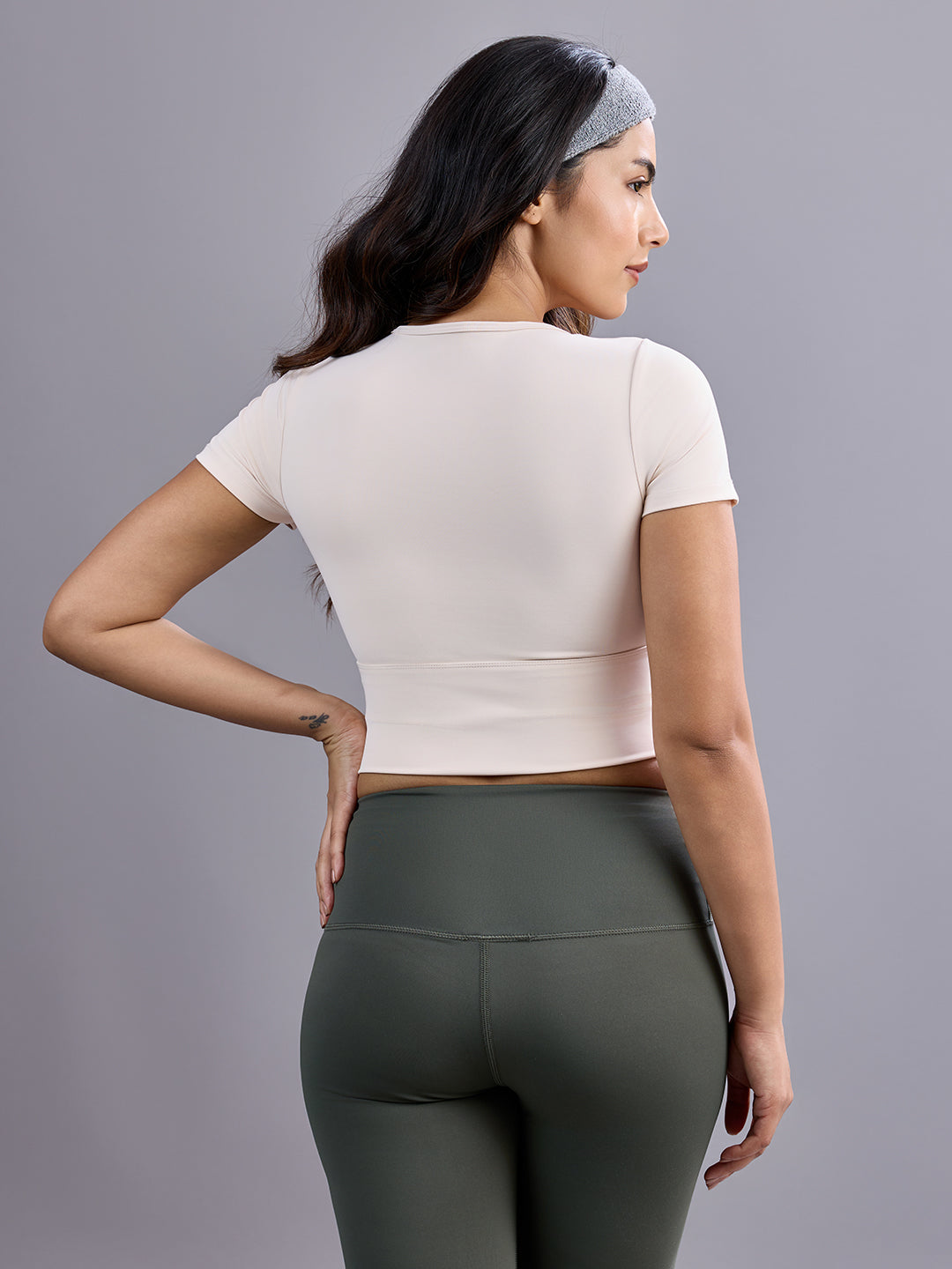 Sabi Aura Slate-Neck Short Sleeve Crop Top